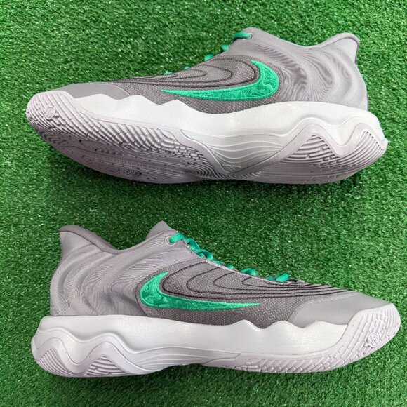 Nike Giannis Immortality 4 Smoke Grey Mens Basketball Shoe FQ3680-002 VNDS Sz 12 main image 6